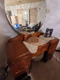 dressing table possibly art deco