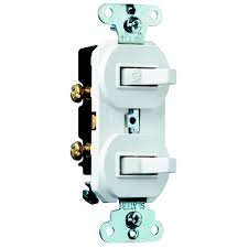 What you will end up doing is not connecting the left. Pass Seymour 696 Wg 15 Amp 120 277 Vac 1 Pole 3 Way White Grounding Duplex Combination Switch Crawford Electric Supply