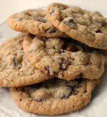 whole wheat chocolate chip cookies with