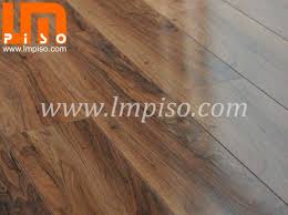 Oak High Gloss Laminate Flooring Lmpiso