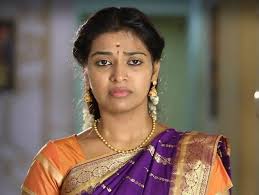The list included lst of top actress who ruled tamil cinema wit their acting, glamour, stardom, dancing ability and the box office appeal. Mullum Malarum Tamil Serial On Zee Tamil Cast And Crew Wiki And Youtube It Cast Youtube Crew