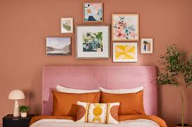 32 bedroom wall decor ideas to style