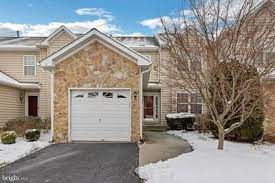 laurel creek townhouses