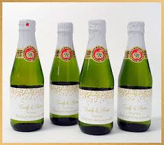 And while martinelli's sparkling cider might not get the respect given to, say, california wines, it's done much to deserve it. How To Label Mini Martinelli S Sparkling Cider Bottles For Party Favors