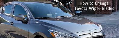 How To Replace Toyota Windshield Wipers