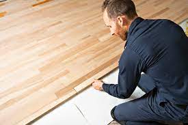 a hardwood refinishing contractor in