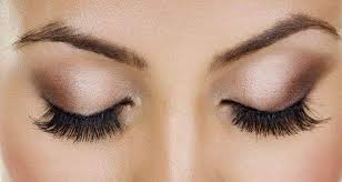 enhance your eyes with fake eyelashes