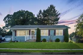 28 Hillside Ave Dover Nj 07801 Trulia