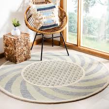 5 round rugs that add a fun spin to
