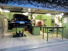 Having an extra fridge in your garage gives you ample space inside and out to store beverages and frozen foods that don't always fit in your regular refrigerator. Totd Who Has The Best Garage On Ph Pistonheads Uk