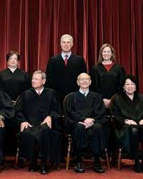 2021 5:04 pm et originally published june 17,. Vaccinated Justices Pose For Supreme Court Photo With New Justice Barrett Abc News