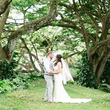 moli i gardens wedding by oahu film