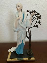Superb rare art deco rosenthal porcelain figurine dachshund # 296 karner. Art Deco Rare Lady Figurine Manhattan Albany England Porcelain And Bronze Ebay