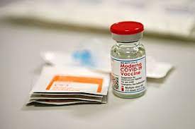 Ελπίδες στον πλανήτη, που πλήττεται από την πανδημία του κορονοϊού, έχουν δώσει τα τελευταία 24ωρα δύο μεγάλες φαρμακευτικές εταιρίες, η pfizer και η moderna, οι οποίες έχουν πάρει προβάδισμα στην κούρσα για το εμβόλιο. Embolio Covid 19 Ths Moderna Bikipaideia