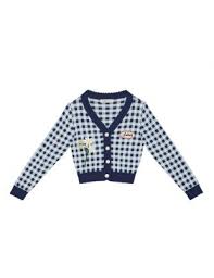 The Knitted Cardigan With Patch Sretsis Of Lisa On Her