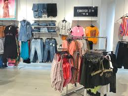 Forever 21 And H M Clothing Stores Compared Photos