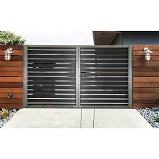 Simple gate designs for small houses create a perfect balance between sturdiness and privacy. 4 Driveway Gate Designs That Will Never Go Out Of Style