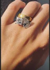 Round brilliant is the most popular shape when it comes to engagement rings. Emily Ratajkowski No Clue Who This Wears A Ring With 2 Different Shape Stones Pricescope