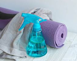 diy yoga mat cleaner with essential oils