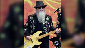 Dusty hill, the bassist for zz top, has died. 0i9kf4sozqhvhm