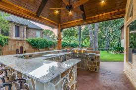 Size And Layout For Your Outdoor Kitchen