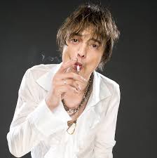 He contradicts earlier claims by saying he left her and doesn't want her back. Pete Doherty Taking The Libertine Daily Mail Online