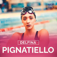 La nadadora de 19 años que logró tres medallas doradas . Delfina Pignatiello Fue Declarada Socia Honoraria De Independiente Varskysports Scoopnest