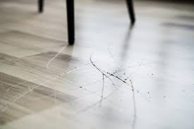 remove scratches on vinyl flooring