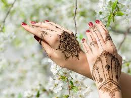 the best places to get henna in dubai