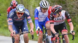 Tour of Flanders 2022, as it happened - Mathieu van der Poel wins after  Tadej Pogacar conspires to lose podium place - Eurosport