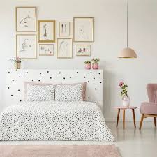 small bedroom decorating for a single