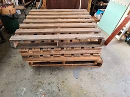 How To Make A Pallet Daybed Unique