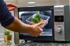 How  can  you  tell  if  a  plastic  container  is  microwave  safe?