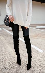 9 Outfits You Can Wear With Your Leggings | The Everygirl