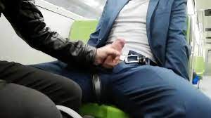 Cruising en el Metro con chico vergon - XVIDEOS.COM
