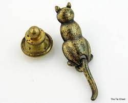 jonette jewelry cat with wagging tail