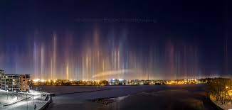 photos of the light pillar phenomenon