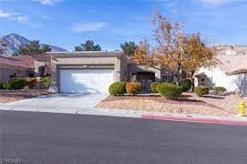single and one story homes in summerlin