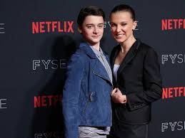 Millie bobby brown and her beau, singer jacob sartorius, make one adorable singing duo. Who Is Millie Bobby Brown Dating All About The Stranger Things Star S Life Otakukart