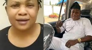 A video shared online shows the moment yoruba activist, sunday igboho re appeared in house, and where also seen dancing. Lady Decides To Show Kindness Offers Free S X To Sunday Igboho Video News Gist Entertainment Gossip Blog Music Trend Celebrity Politics Website Betagistnaija