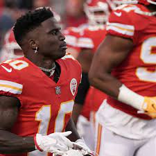 Tyreek Hill trade: Details emerge in WR ...