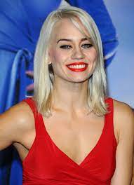 kimberly wyatt bright lipstick