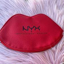 nyx lip shaped small cosmetic bag great