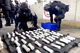 Refuerzan a la CNTE hasta con explosivos