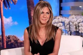 Jennifer aniston the everlasting success of friends helped ingrain effortless '90s style—high waisted jeans, baguette bags, slip dresses, sneakers—into our current outfit repertoire. Jennifer Aniston Had No Problem Kissing One Of Her Exes I Ve Done It For Years Market Research Telecast