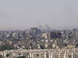 「開羅市區遠眺金字塔」的圖片搜尋結果