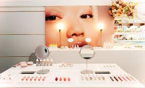 glossier pop up opens in sf