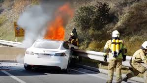 What happens when an EV catches fire? ACT firies say it's 'sobering' |  Riotact