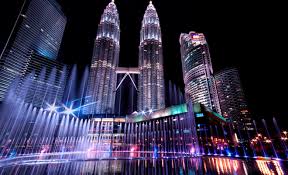 Hitta perfekta kuala lumpur twin towers bilder och redaktionellt nyhetsbildmaterial hos getty images. Petronas Twin Towers In Kuala Lumpur