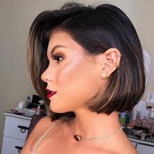 Here is a short layered chin length haircut which truly gives a compliment to your face. The Best Short Hairstyles For Women Voluflex